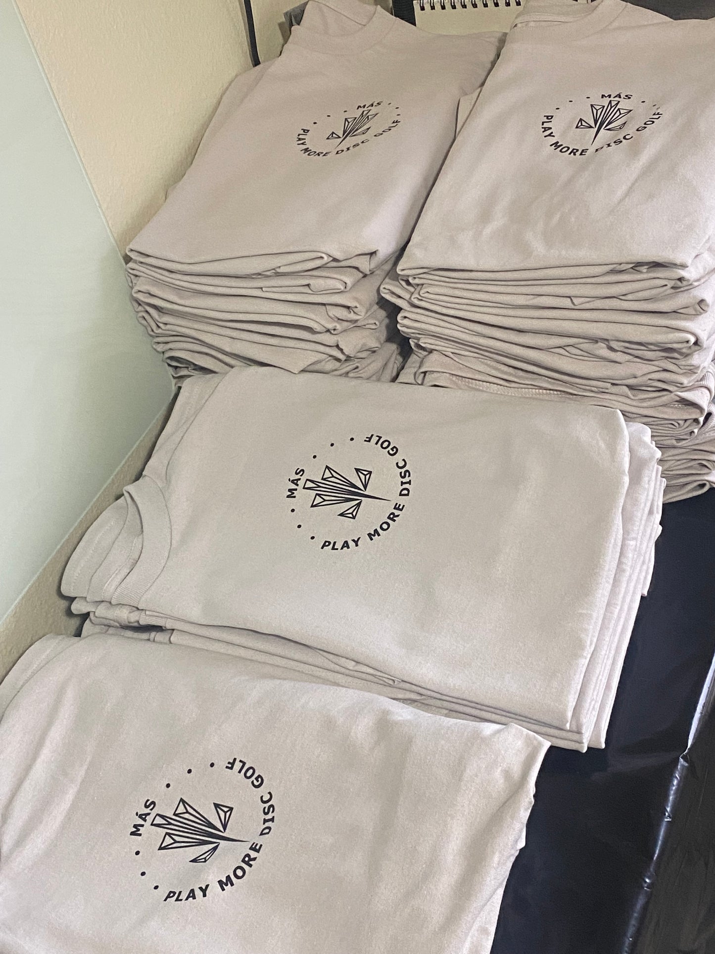 Más Wholesale T-Shirts